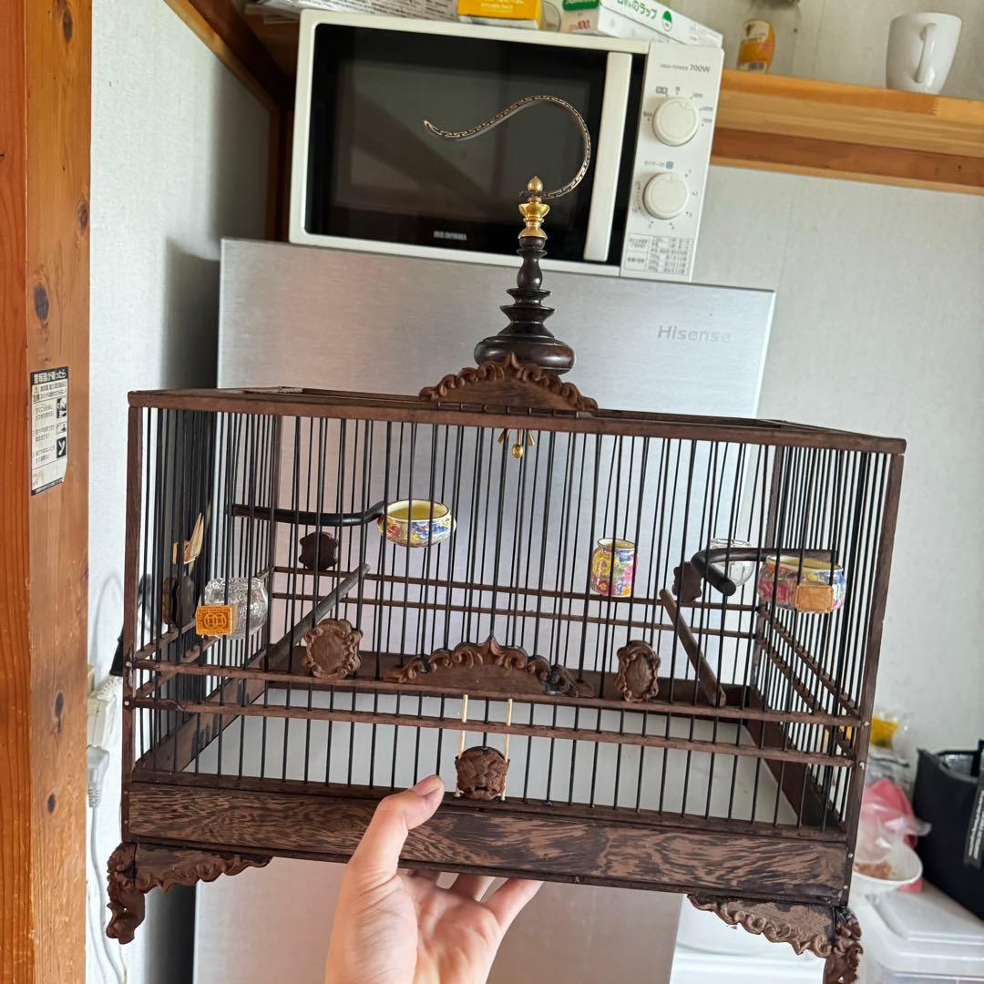 オウム用の鳥かご