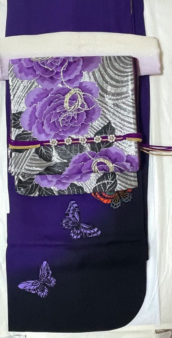 蝶の振袖セット （振袖+長襦袢+袋帯+帯締め+帯揚げ）裄68