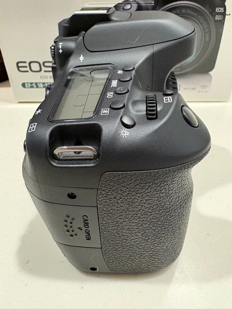 デジタルカメラ Canon EOS 80D EF-S18-135IS USM kit