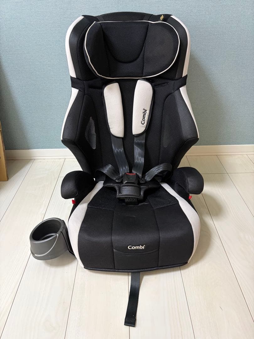 Combi ジュニアシート　エッグショックS GC