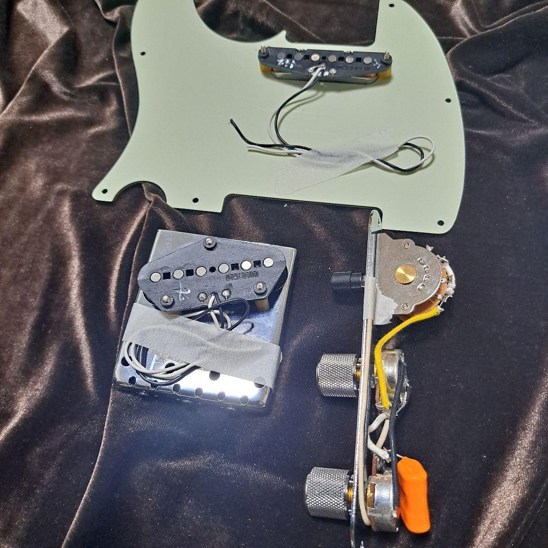 工房製作個性テレキャスター　高級仕様　Fenderピックアップ純粋