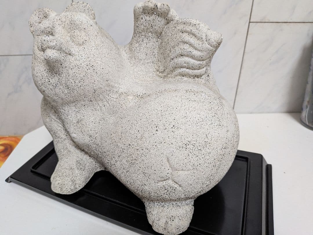 花崗岩（御影石）全長２４Ｘ横幅２３Ｘ高さ２４センチ重量１０キログラム超タヌキ置物