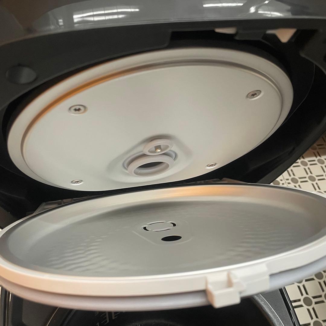 パナソニック 5.5合 2段IH×備長炭釜のコンパクトジャー炊飯器 2024年製