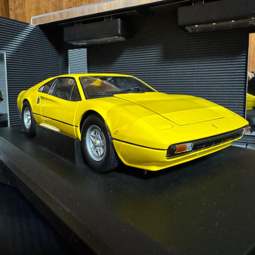 絶版 京商 1/18 フェラーリ 308GTB