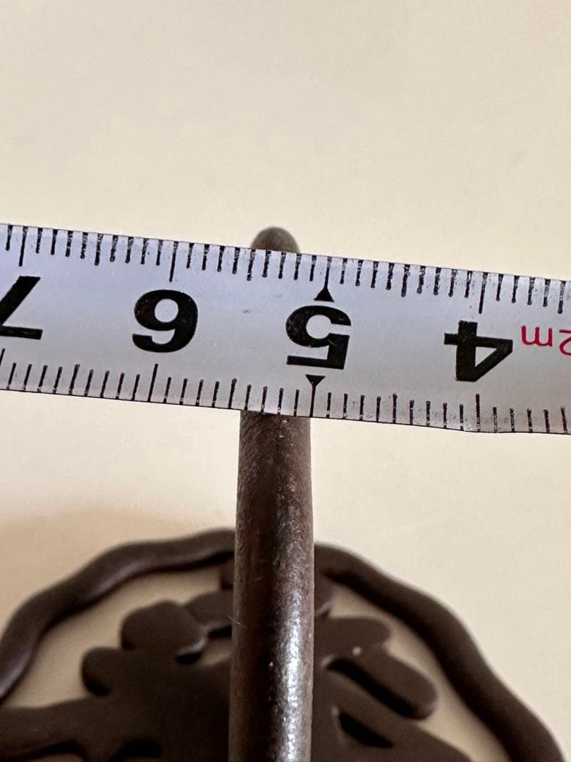 古鉄製　老松垂枝透鐔 一対　刀鍔　古美術　直径約8cm 厚4mm 重さ100g