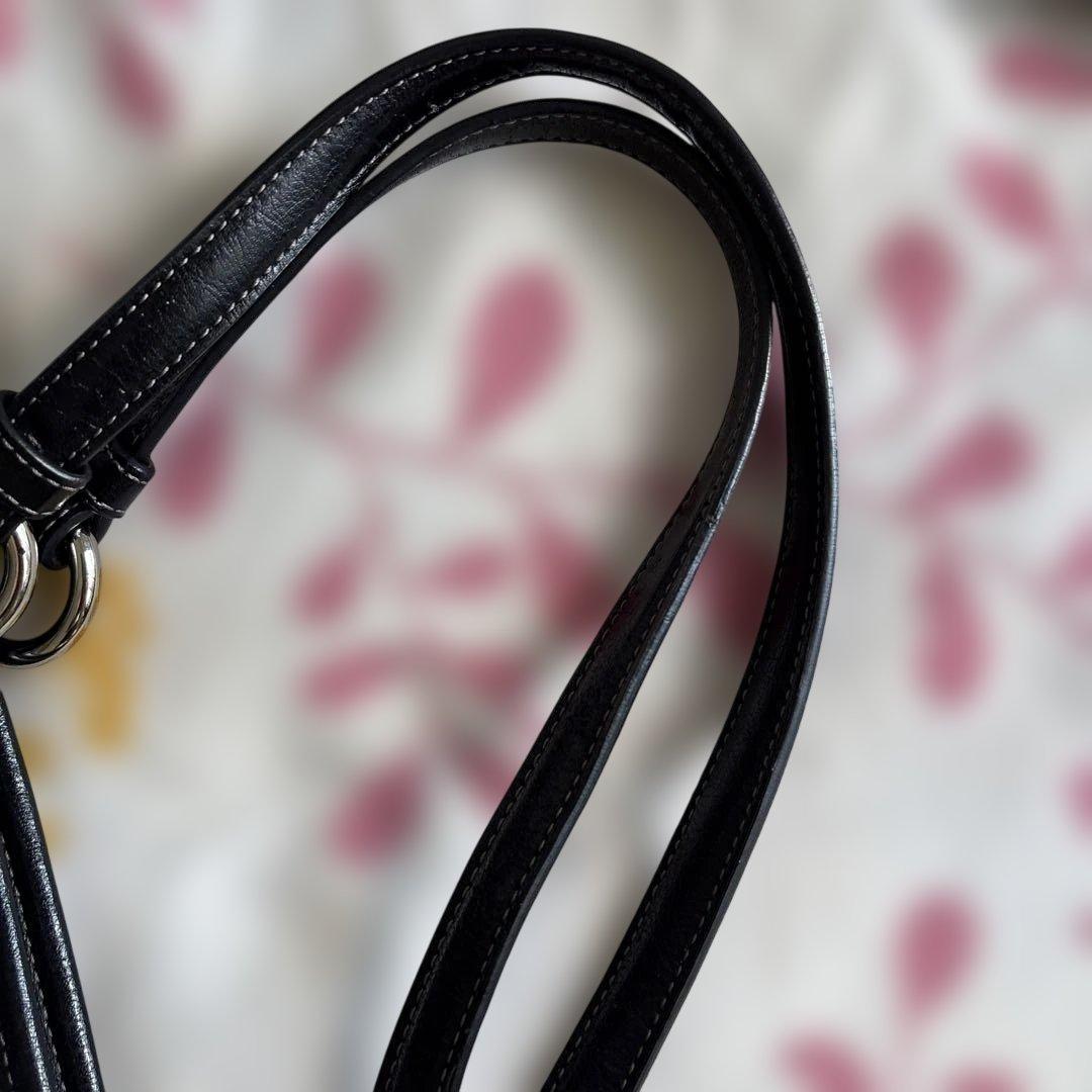 N*i様 COACH ブラック ロゴトートバッグ