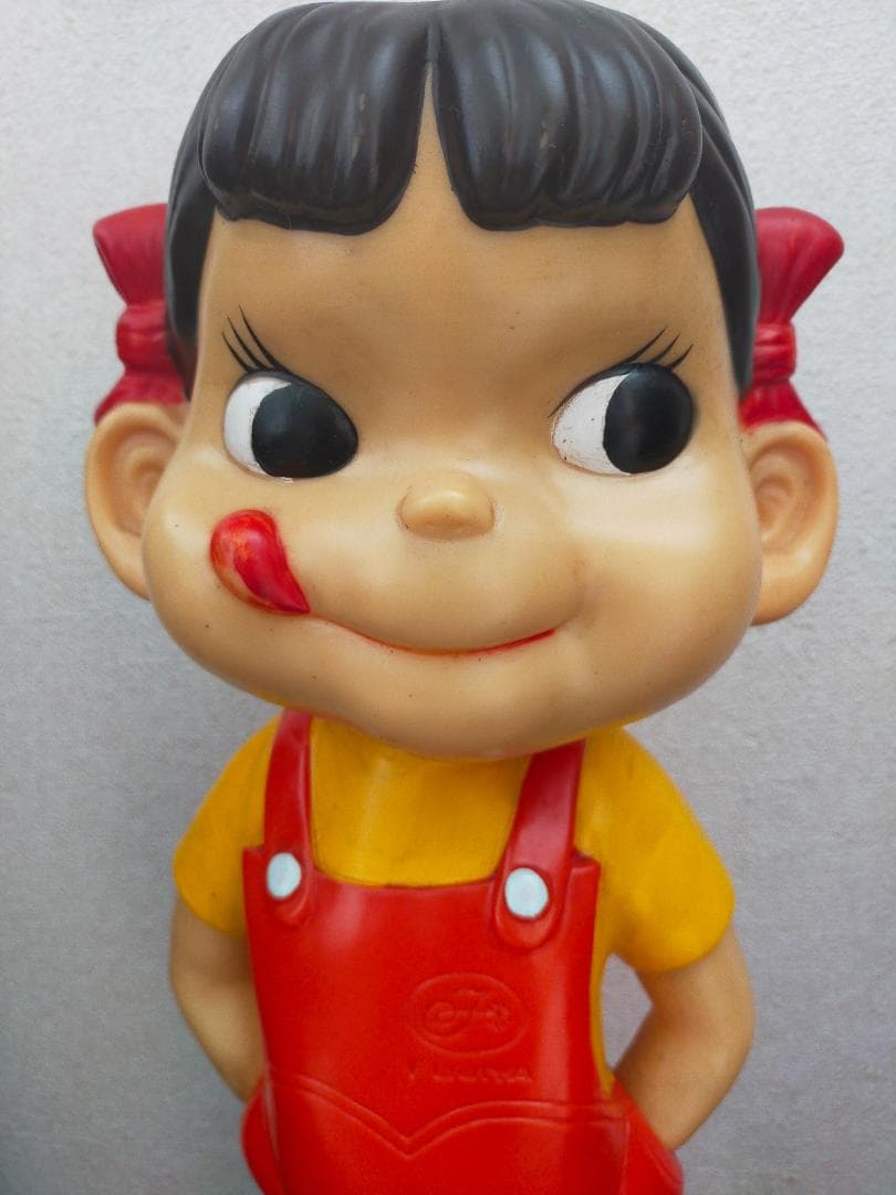 不二家　ペコちゃん人形　４７ｃｍ　ブリキ台