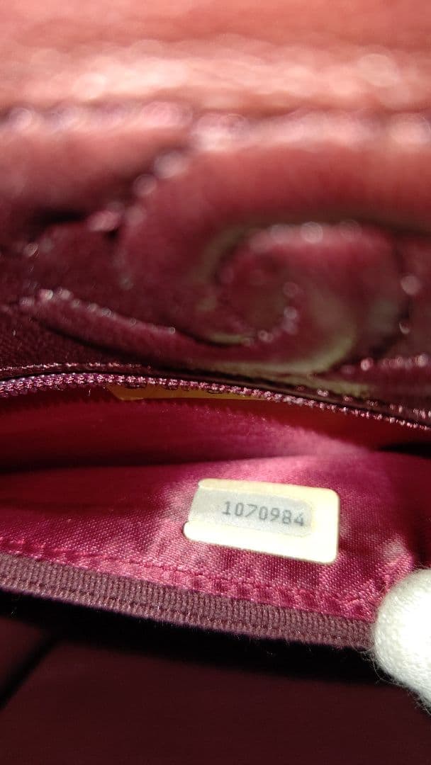 ✨シャネル✨未使用(訳あり)色変酷い ・ブラウン レザー キルティング バッグ