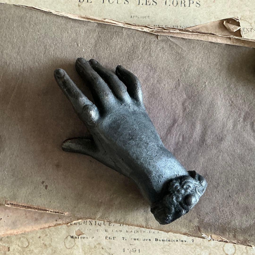 １９世紀　フランスアンティーク　ハンドモチーフ　ペーパーウェイト　アイアン鋳物