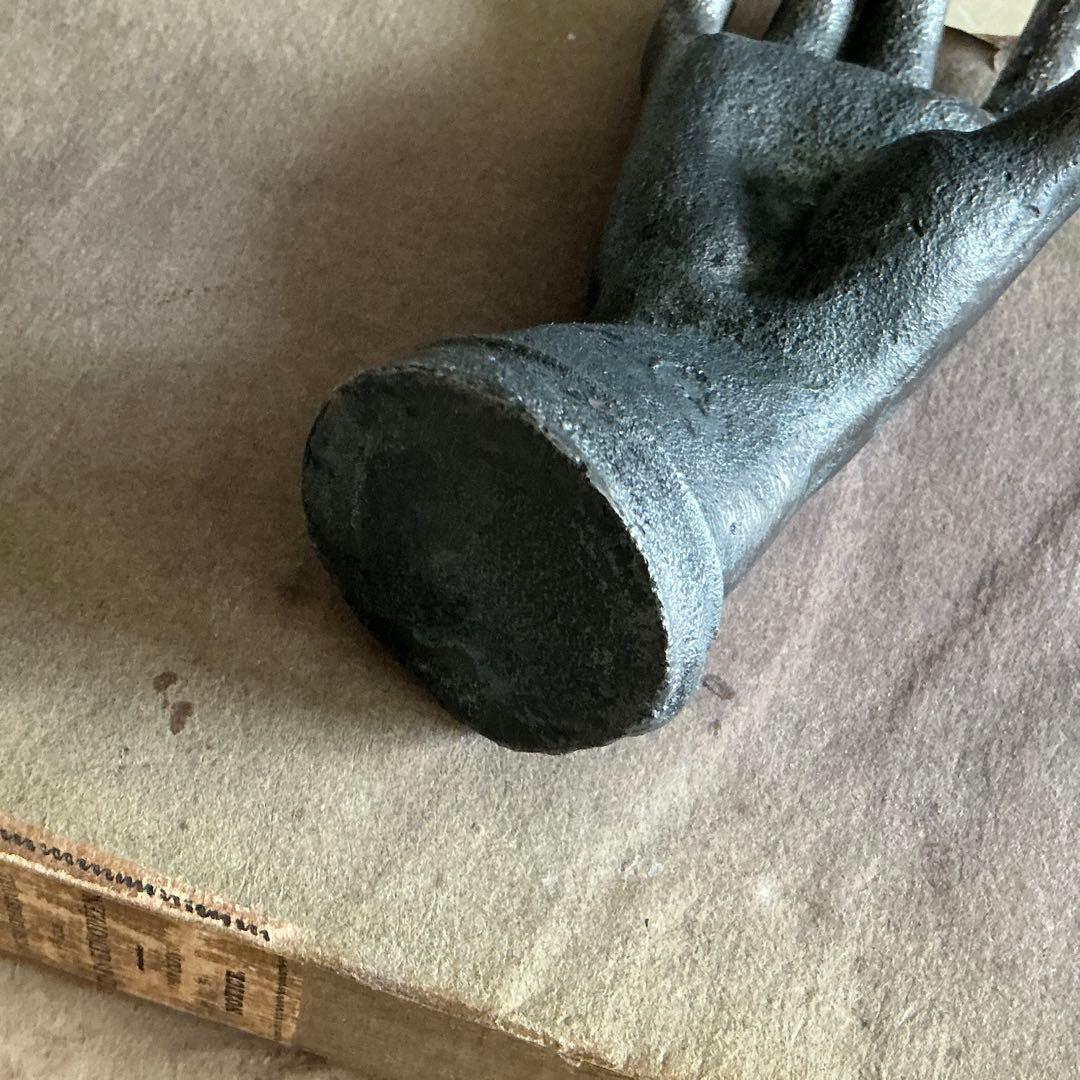 １９世紀　フランスアンティーク　ハンドモチーフ　ペーパーウェイト　アイアン鋳物