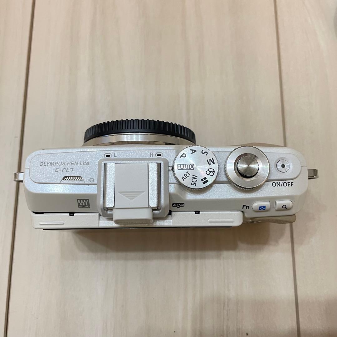 【美品】Olympus PEN Lite E-PL7 ミラーレスカメラ