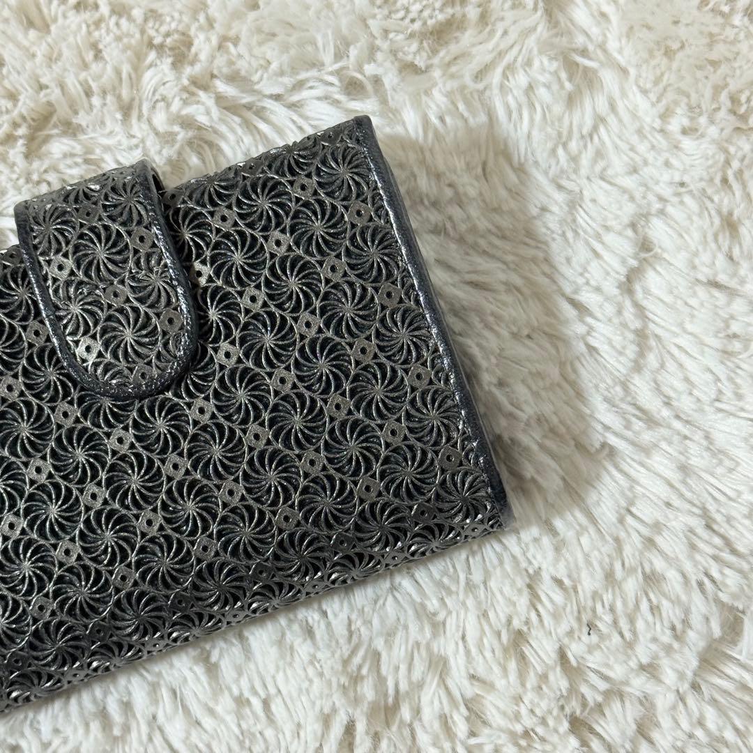 ⭐️新品未使用⭐️　ヒロコハヤシ　GIRASOLE　二つ折り財布　メタリック加工