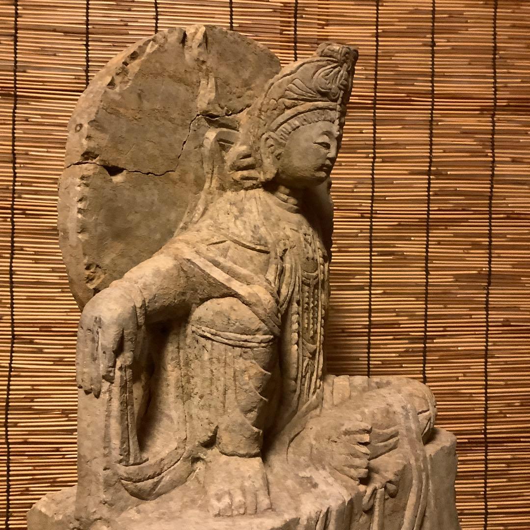 朝鮮・三国時代「静寂と慈悲の水月観音菩薩半跏像」高句麗・新羅・百済・天平・石仏