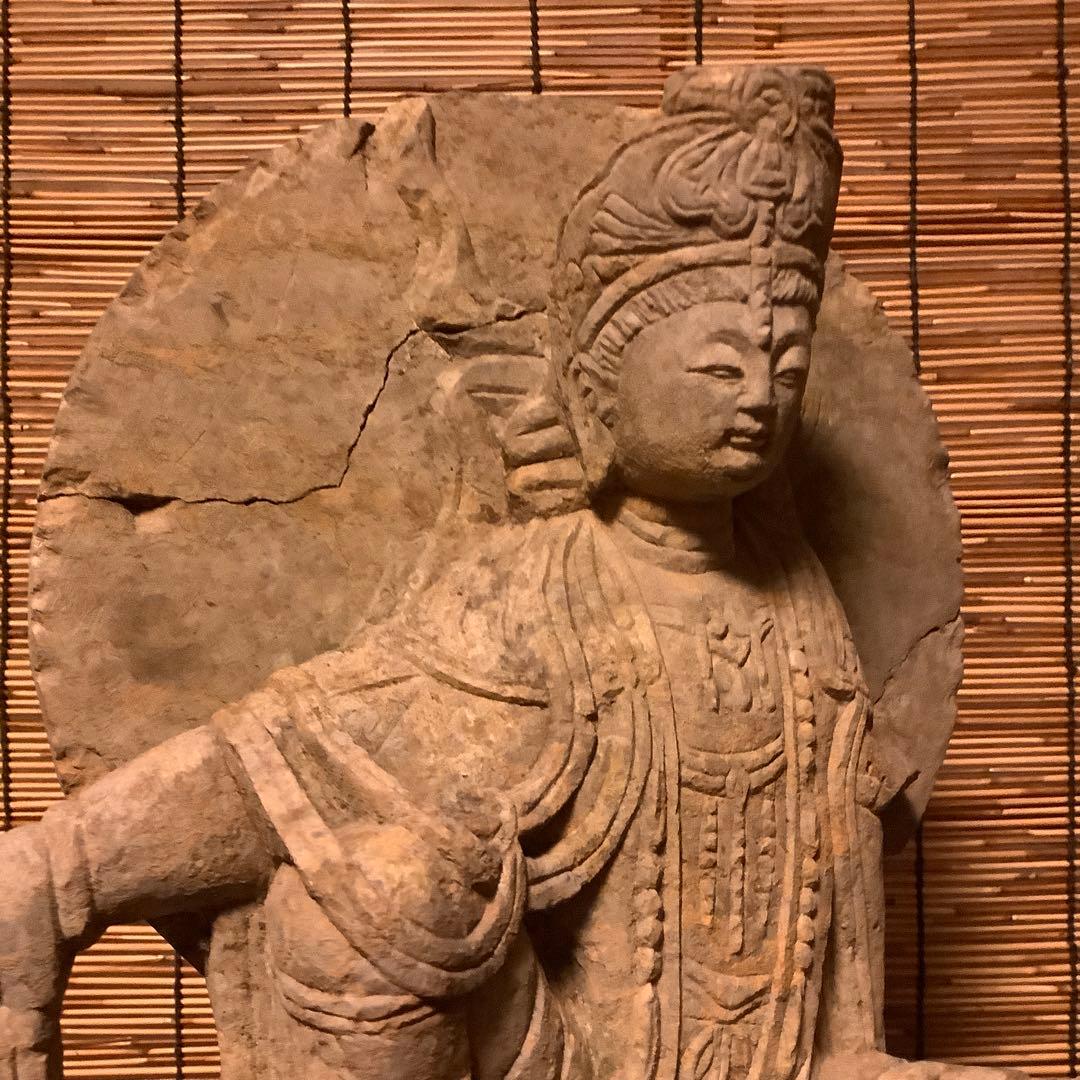 朝鮮・三国時代「静寂と慈悲の水月観音菩薩半跏像」高句麗・新羅・百済・天平・石仏