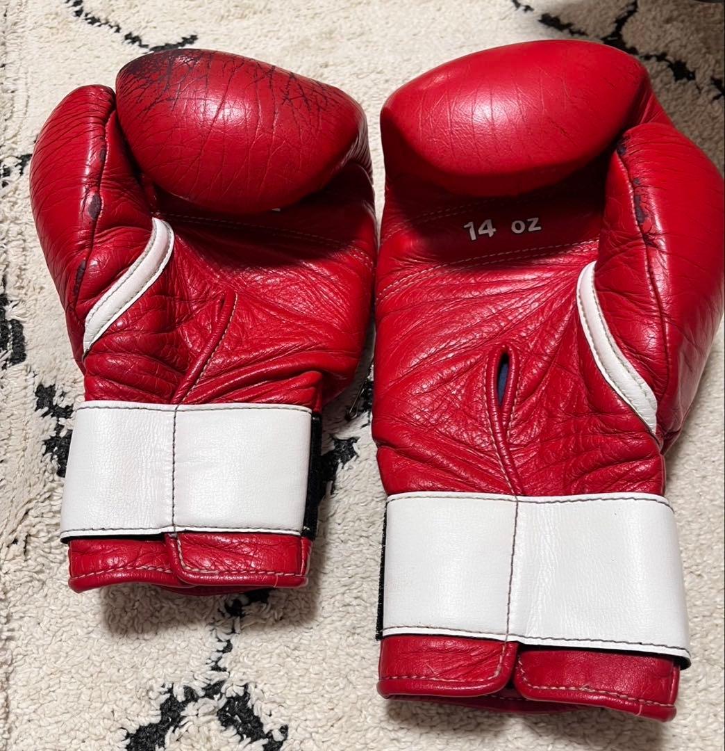 Winning ボクシンググローブ 14 oz 赤