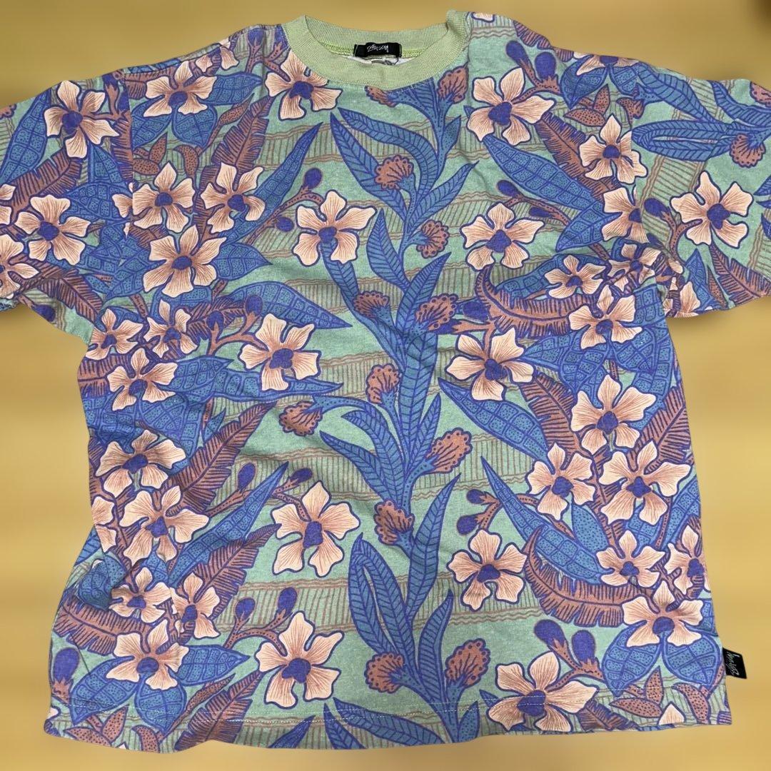 か*ギ様 Stussy フラワーパターン Tシャツ Lサイズ