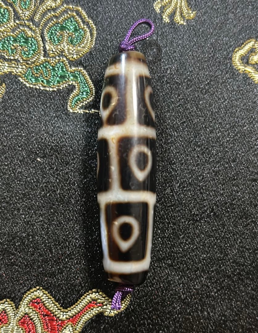 仏心九眼天珠　ハンドメイド品／送料込　匿名発送／チベット　天珠　お守り