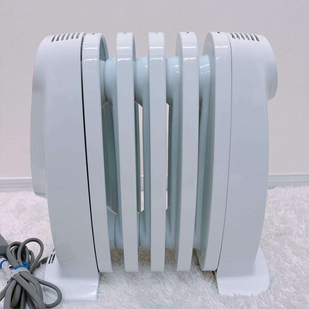 【美品】DeLonghi デロンギ　オイルヒーター ホワイトNJ0505E