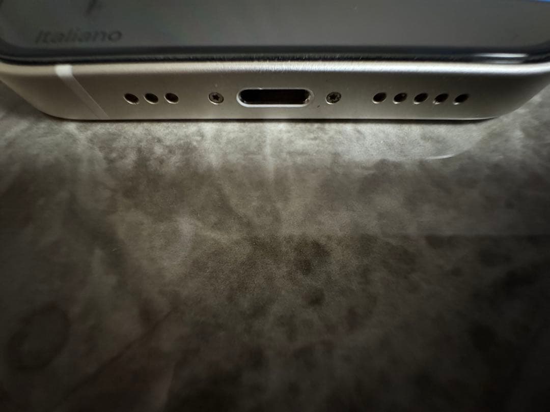 Apple iPhone 12 White 本体