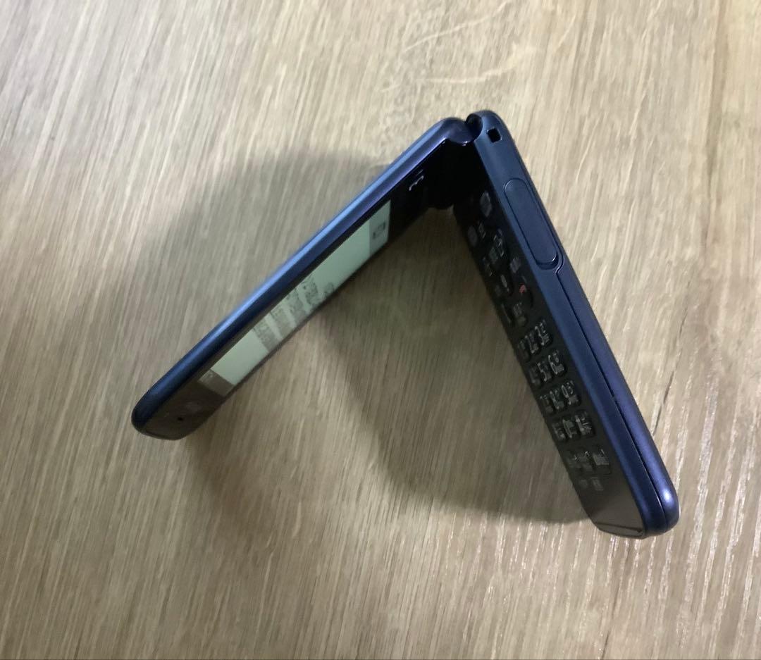 【美品】docomo らくらくホン F-01M ネイビー