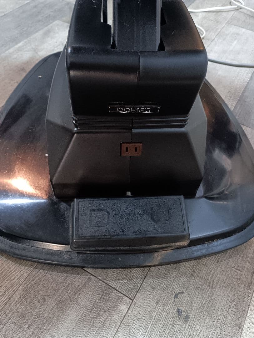 美容室　オオヒロスタイリングチェア