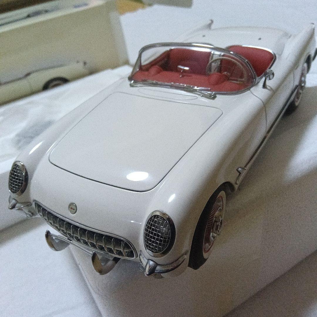 オートアート 1/18 シボレー コルベット 1953