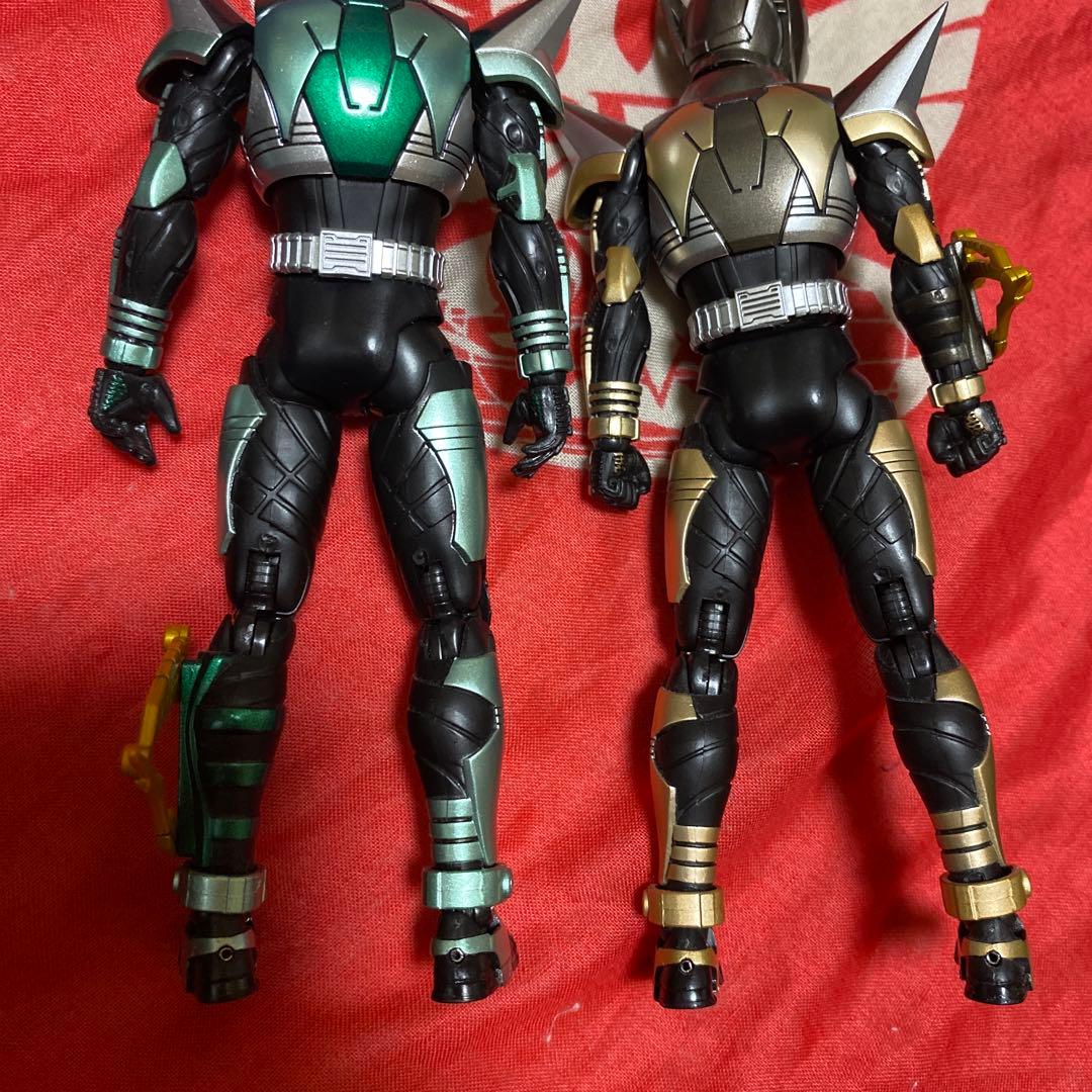 真骨彫仮面ライダー　キックホッパー　パンチホッパー