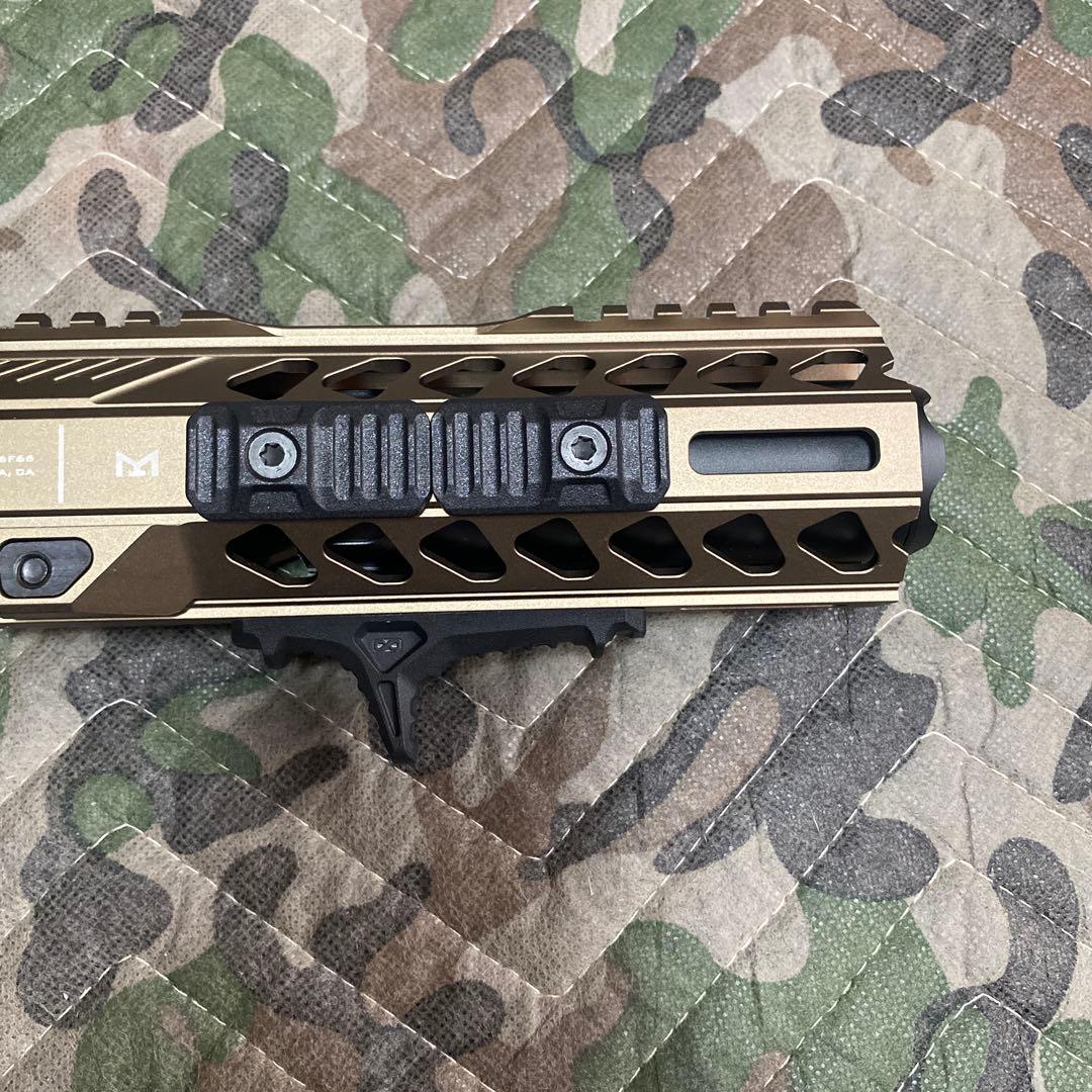 ヌ*ヌ様 東京マルイ M4 HC strike industries PDW