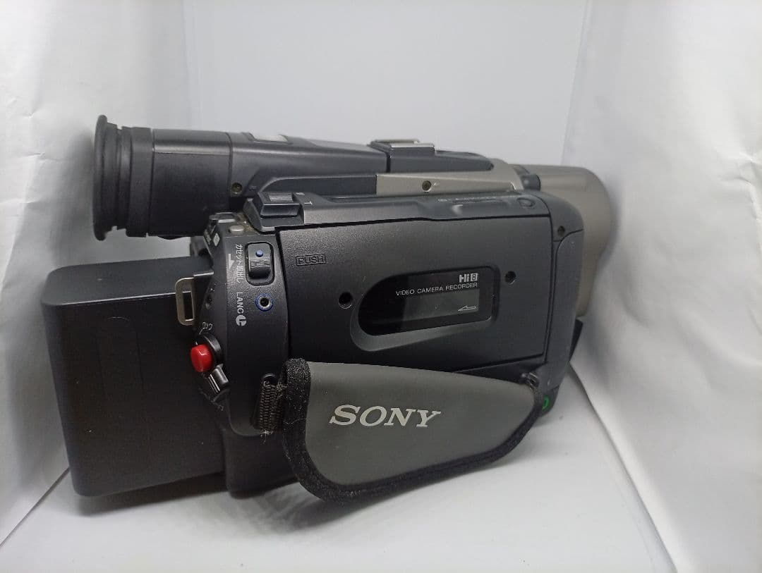 値下げ動作品　SONY Hi8ビデオカメラ　Handycam CCD-TRV95
