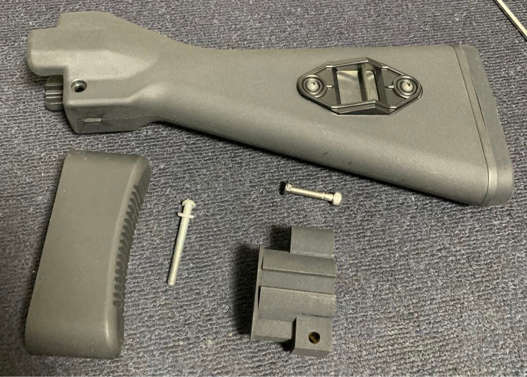 ROD技研　M4-MP5ストックアダプターとMP5ストック