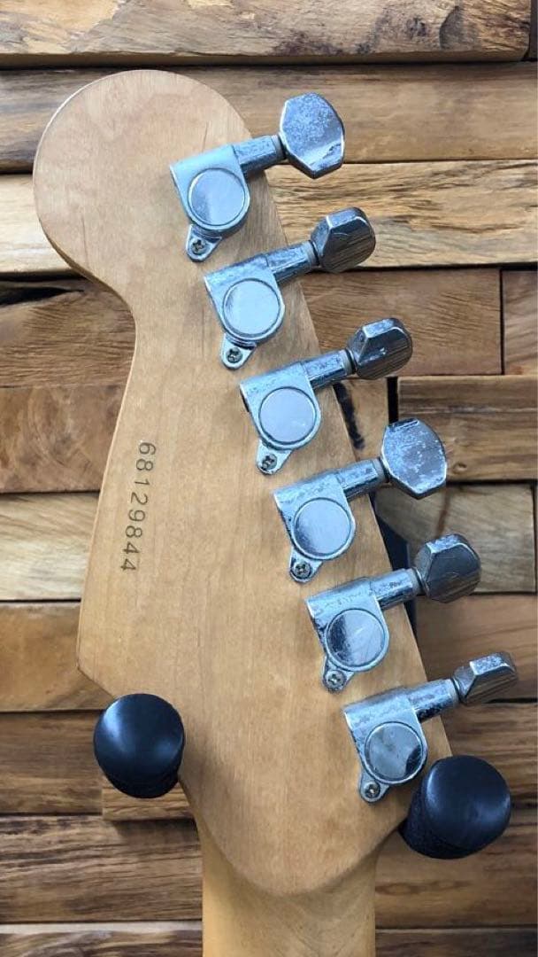 Legend ストラトタイプ 焼けあり ストラトキャスター ダブルカッタウェイ