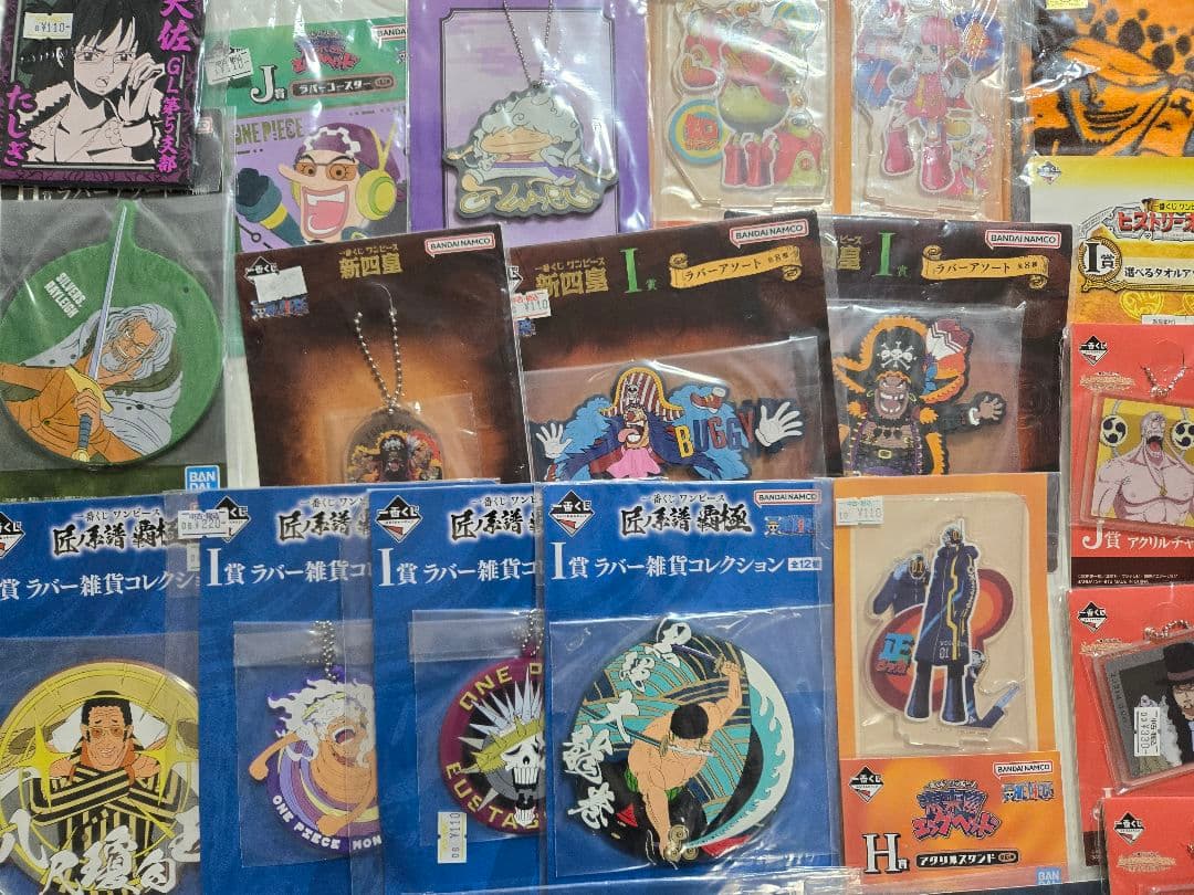 ONE PIECE ワンピース まとめ売り　約125個 アニメグッズ