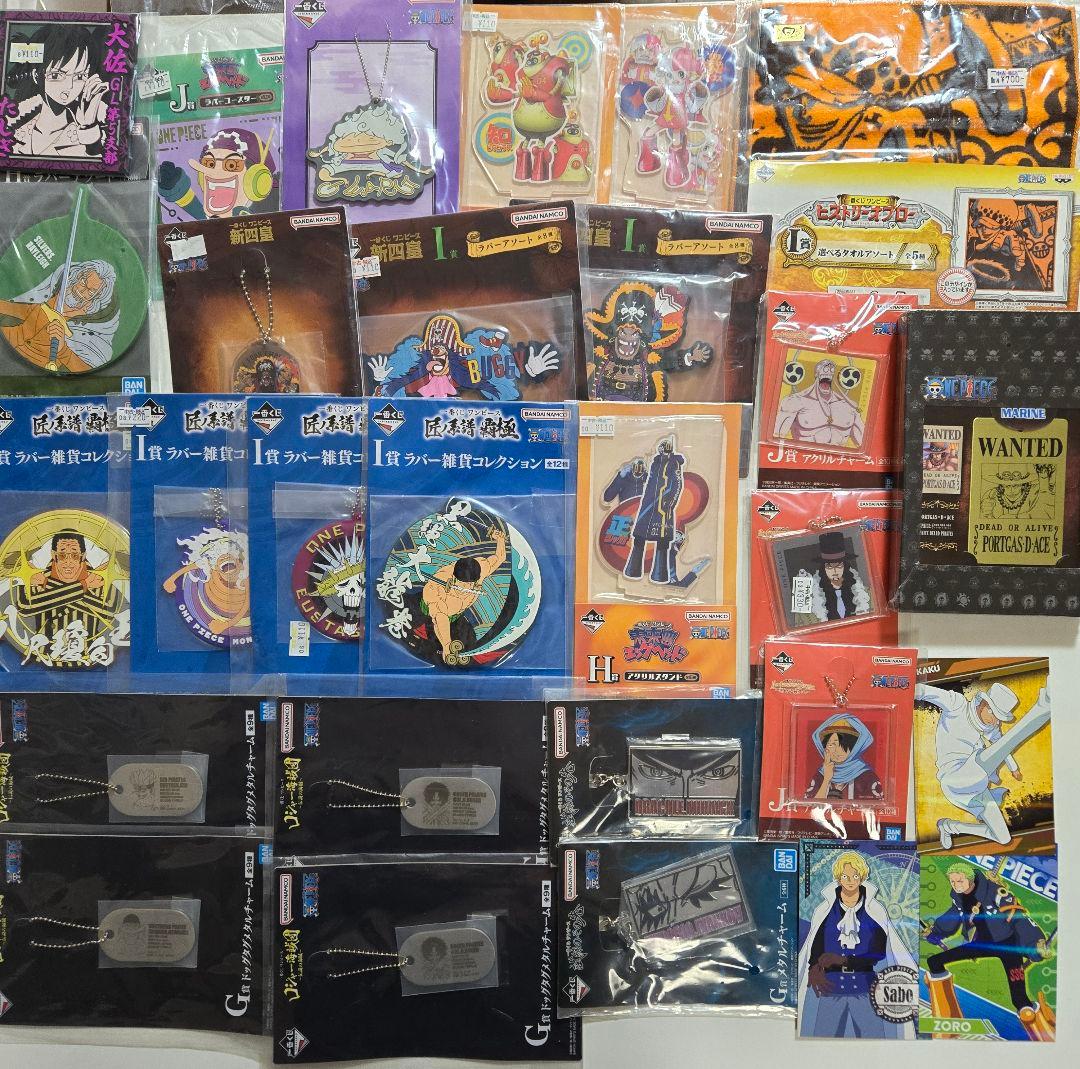 ONE PIECE ワンピース まとめ売り　約125個 アニメグッズ