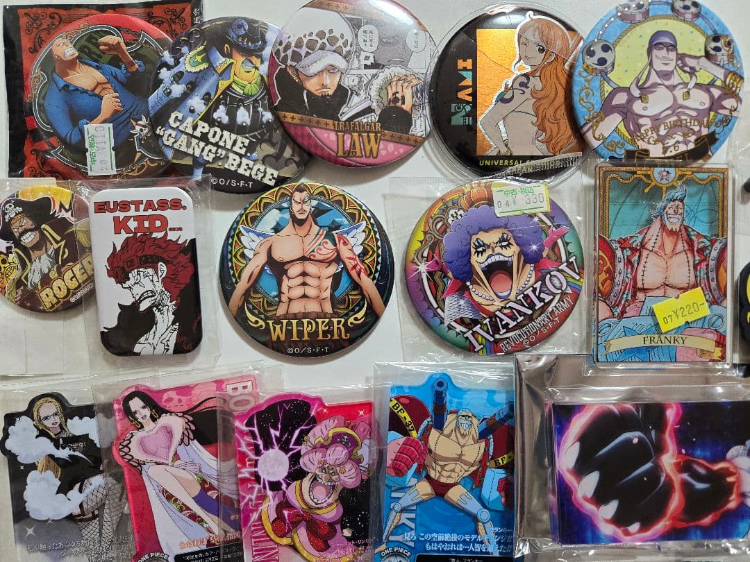 ONE PIECE ワンピース まとめ売り　約125個 アニメグッズ