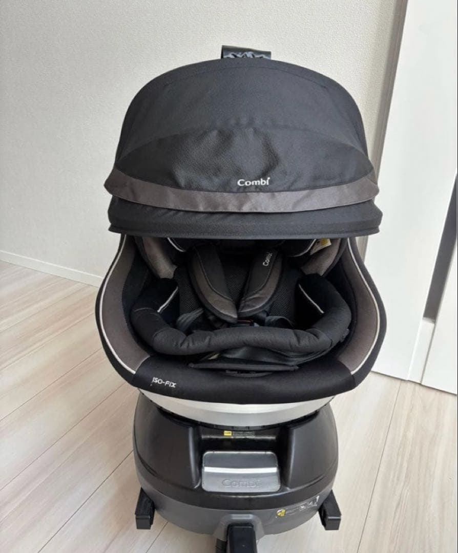 美品　コンビ　ネルーム　ISOFIX エッグショック NF-700