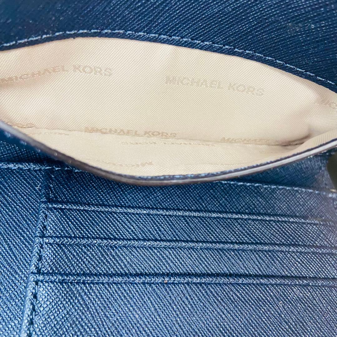 新品✨MICHAEL KORS✨マイケルコース✨花柄✨財布✨レディース✨二つ折り