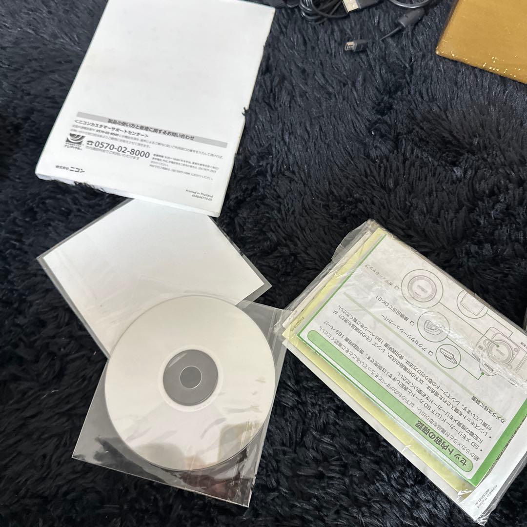 Nikon D80 デジタル一眼カメラ 付属品多数 箱付き