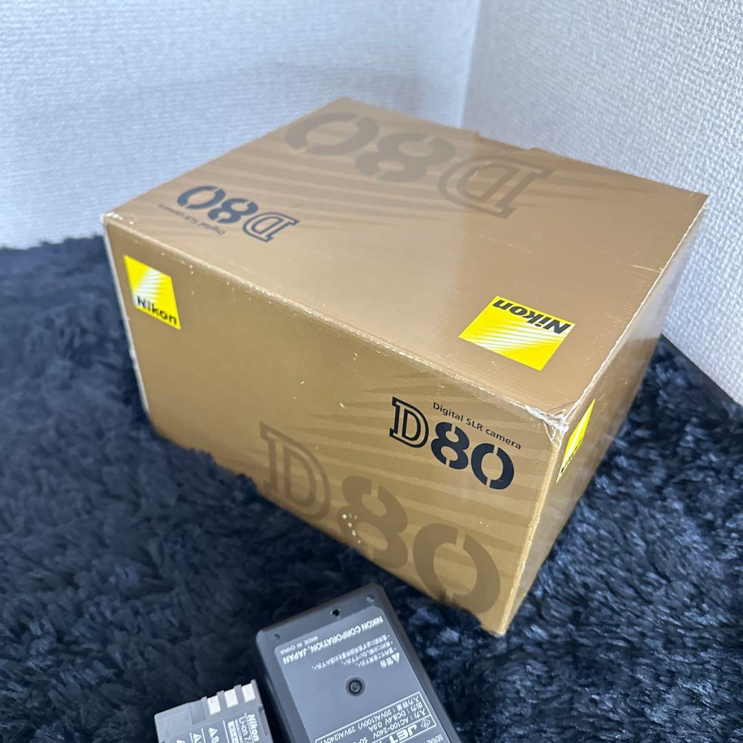 Nikon D80 デジタル一眼カメラ 付属品多数 箱付き