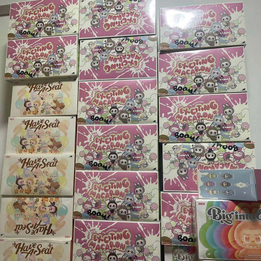 LABUBU THE MONSTERS exciting　macaron