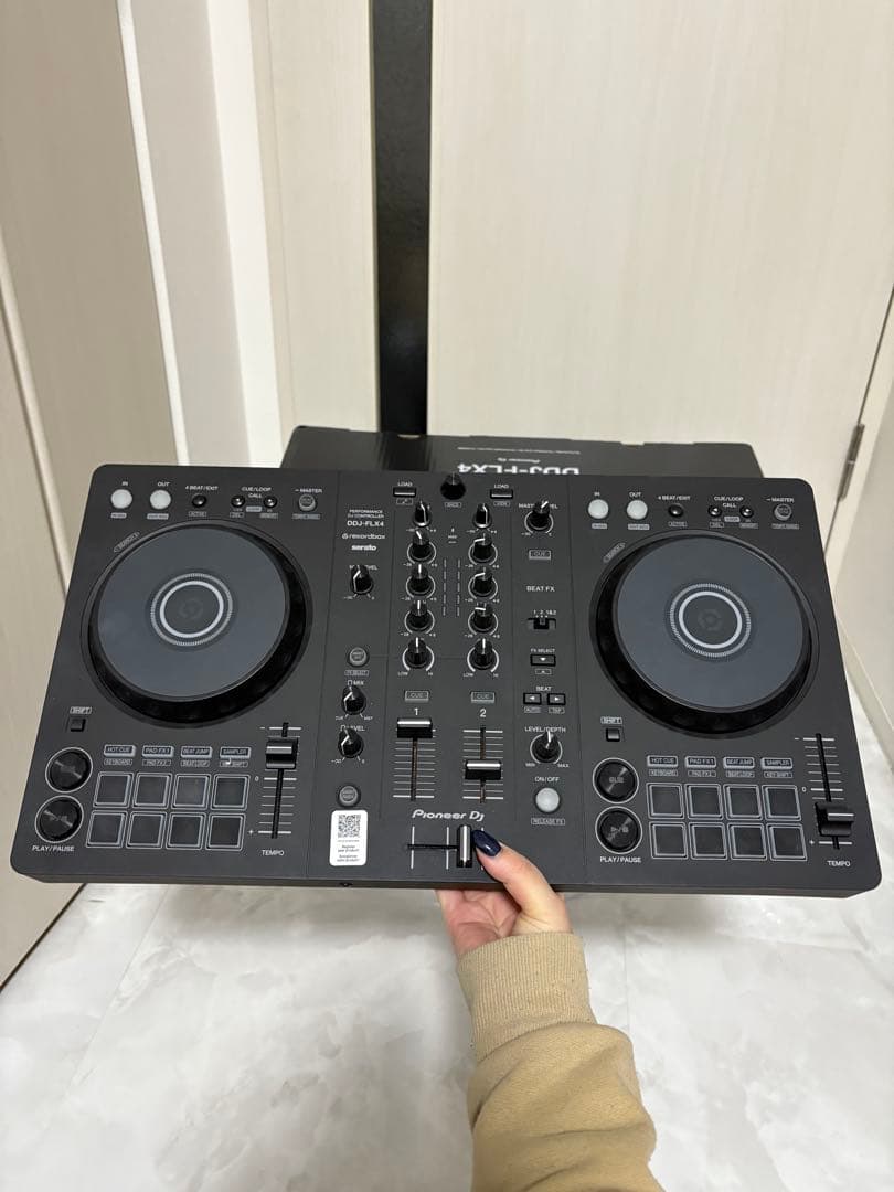 美品Pioneer DDJ-FLX4 DJコントローラー　ヘッドホン、カバー付き