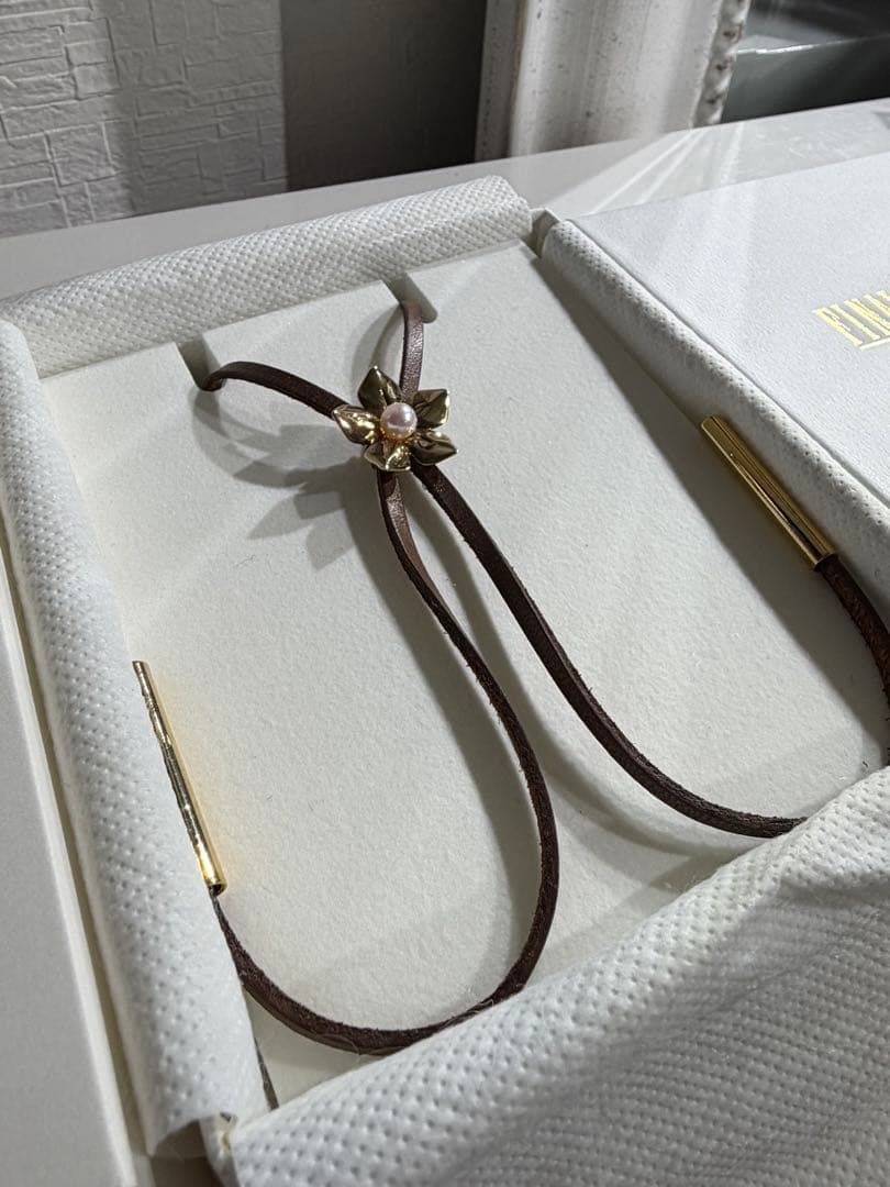 ファイナルファンタジーⅦ リメイクレザーネックレス　エアリス　チョーカー　公式