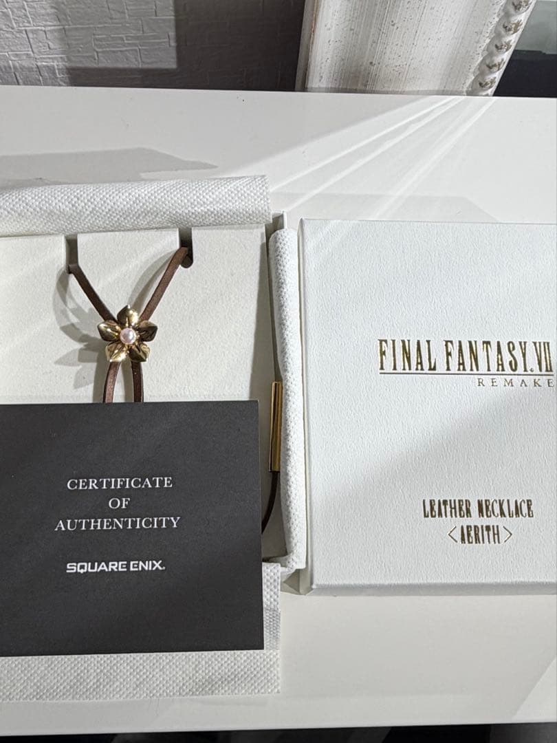 ファイナルファンタジーⅦ リメイクレザーネックレス　エアリス　チョーカー　公式