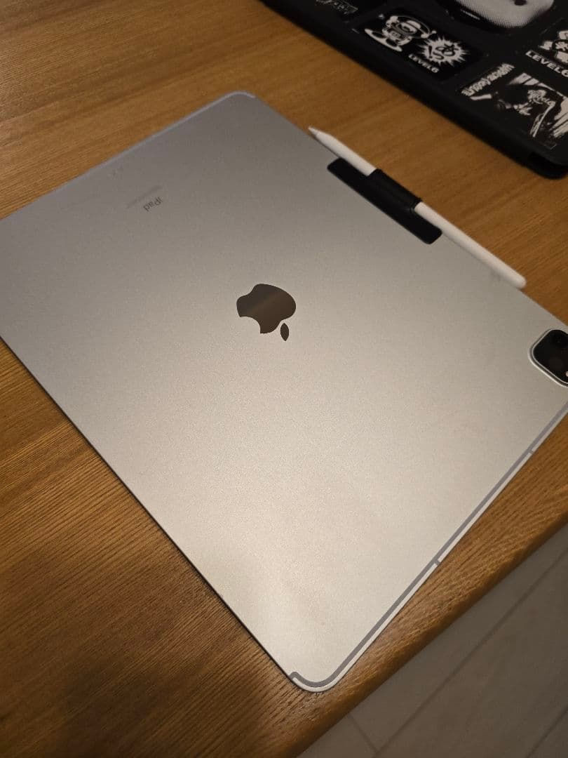 ipadPRO 12.9 第5世 1T（セルラー)純正キーボードAppleペン２