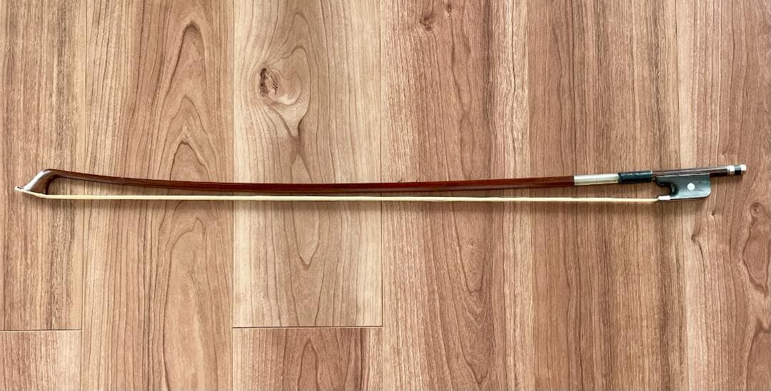 チェロ（Karl Höfner）と弓（Johs.O.Paulus）のセット