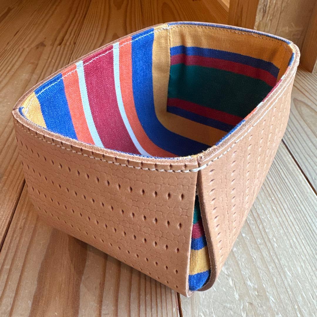 【新品】IL BISONTE レザーカゴマルチボックス マルチストライプ×ヌメ☆