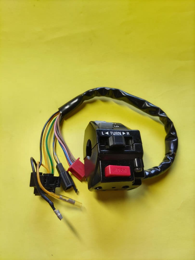 RZV500R　左ハンドルスイッチ　未使用