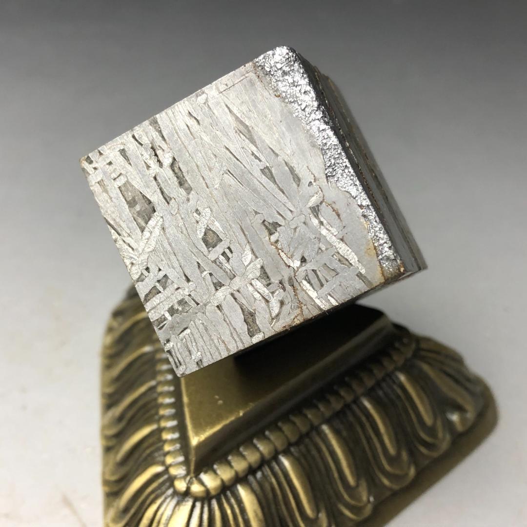 草薙真　アルタイ隕石　メテオライト 立方体　 鉄隕石　重さ199ｇ