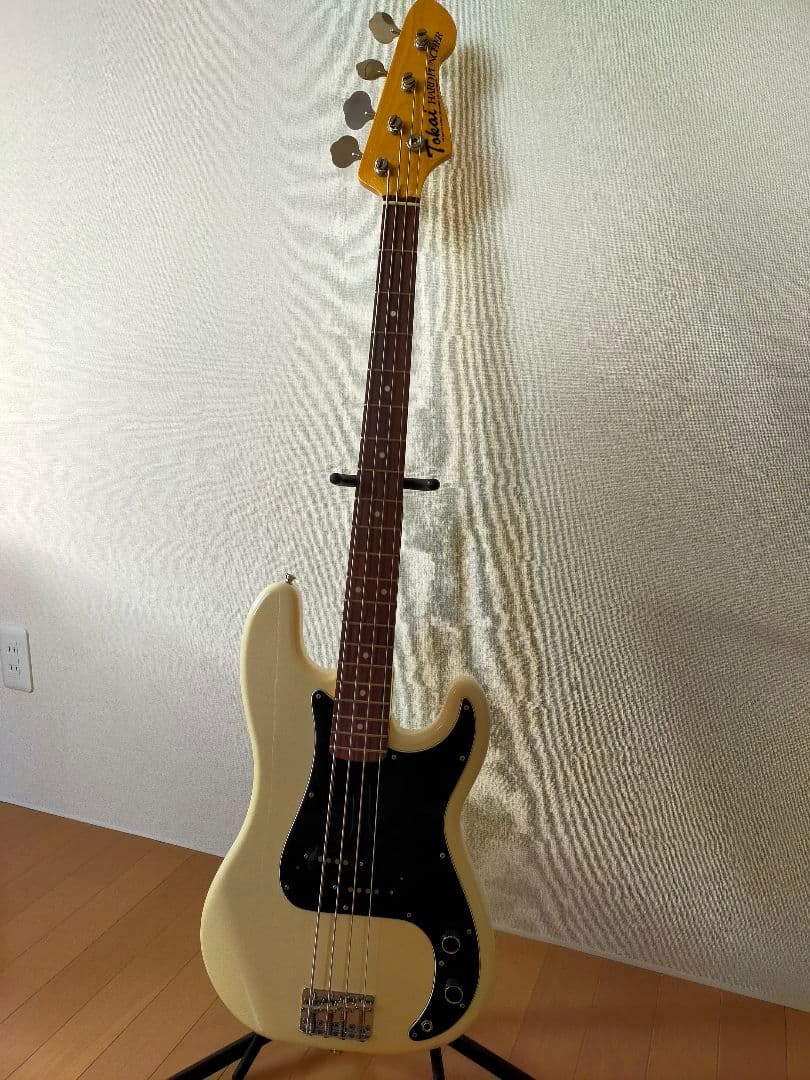 Tokai Hard Puncher エレキベース アイボリー　PB40