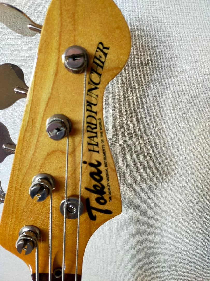 Tokai Hard Puncher エレキベース アイボリー　PB40