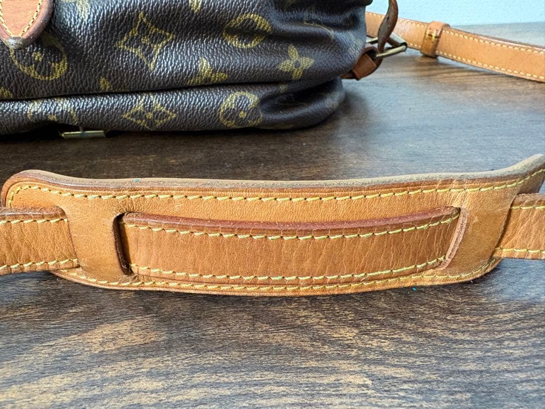 バッグ　LV ルイヴィトン　ソミュール30 ジャンク品